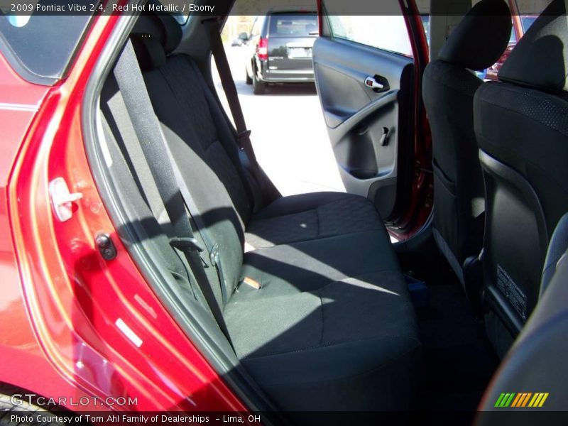 Red Hot Metallic / Ebony 2009 Pontiac Vibe 2.4