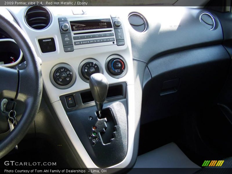 Red Hot Metallic / Ebony 2009 Pontiac Vibe 2.4