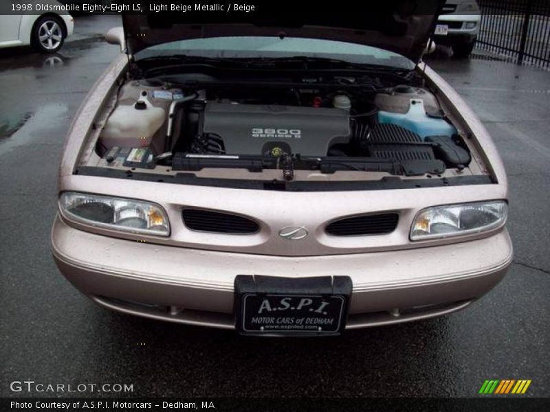 Light Beige Metallic / Beige 1998 Oldsmobile Eighty-Eight LS