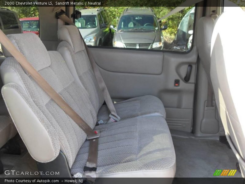 Sandrift Metallic / Neutral 2000 Chevrolet Venture LS
