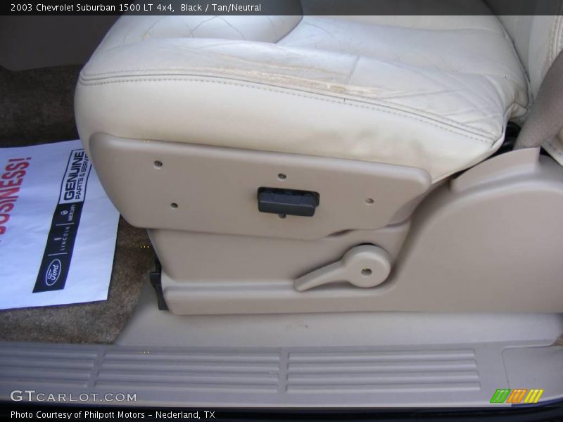 Black / Tan/Neutral 2003 Chevrolet Suburban 1500 LT 4x4
