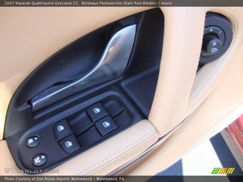 Bordeaux Pontevecchio (Dark Red Metallic) / Avorio 2007 Maserati Quattroporte Executive GT