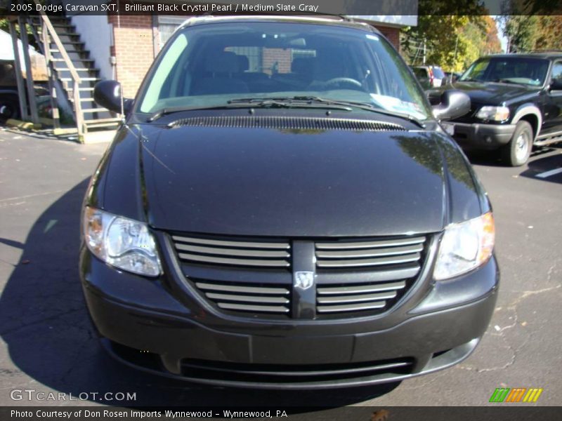 Brilliant Black Crystal Pearl / Medium Slate Gray 2005 Dodge Caravan SXT