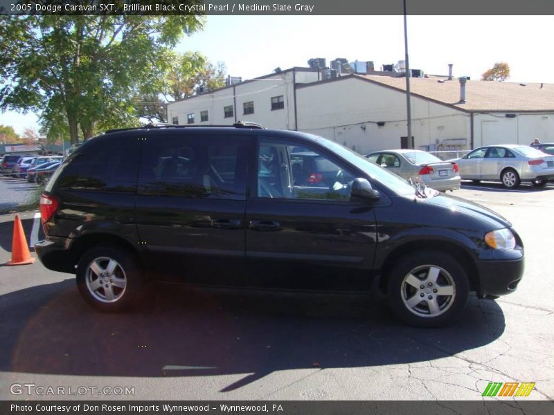 Brilliant Black Crystal Pearl / Medium Slate Gray 2005 Dodge Caravan SXT