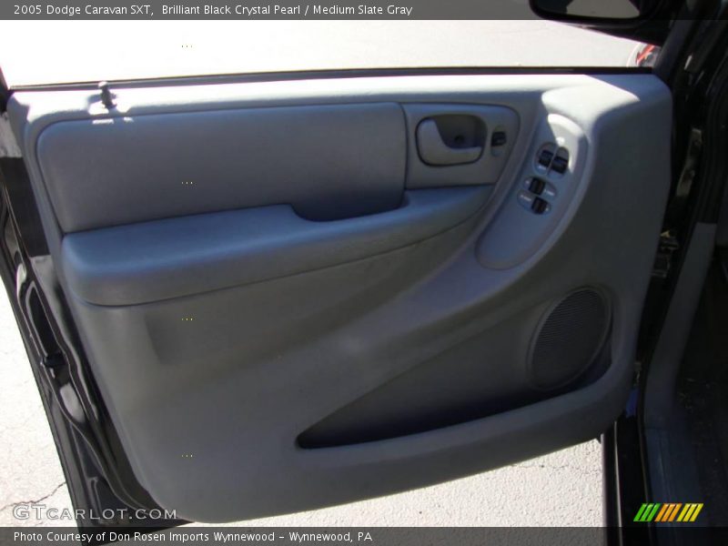 Brilliant Black Crystal Pearl / Medium Slate Gray 2005 Dodge Caravan SXT