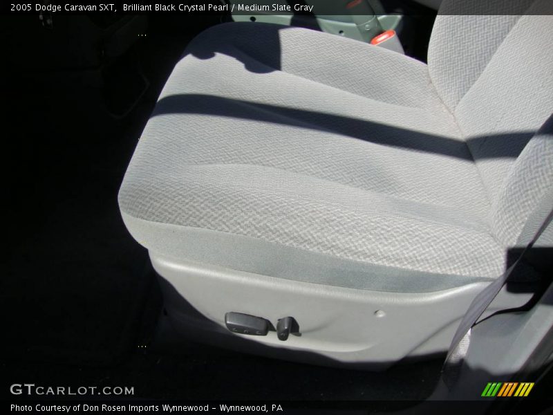 Brilliant Black Crystal Pearl / Medium Slate Gray 2005 Dodge Caravan SXT