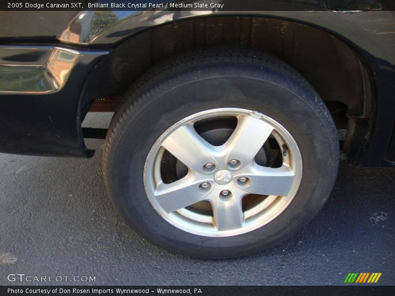 Brilliant Black Crystal Pearl / Medium Slate Gray 2005 Dodge Caravan SXT