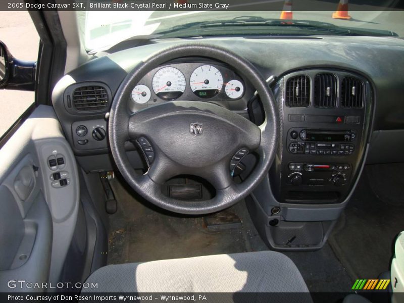 Brilliant Black Crystal Pearl / Medium Slate Gray 2005 Dodge Caravan SXT