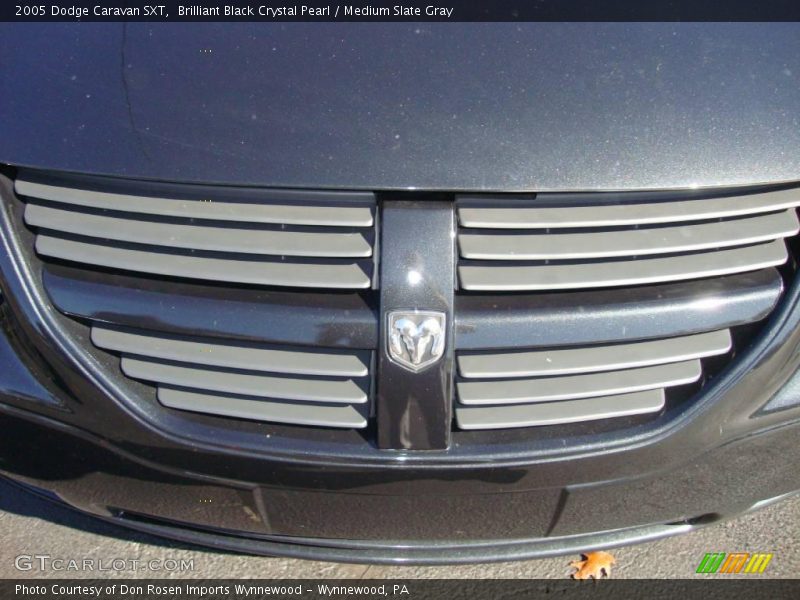 Brilliant Black Crystal Pearl / Medium Slate Gray 2005 Dodge Caravan SXT