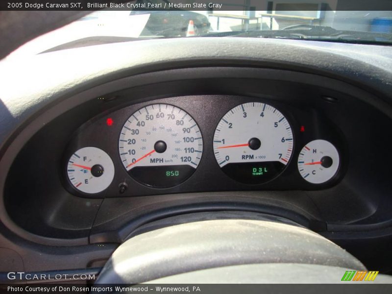 Brilliant Black Crystal Pearl / Medium Slate Gray 2005 Dodge Caravan SXT