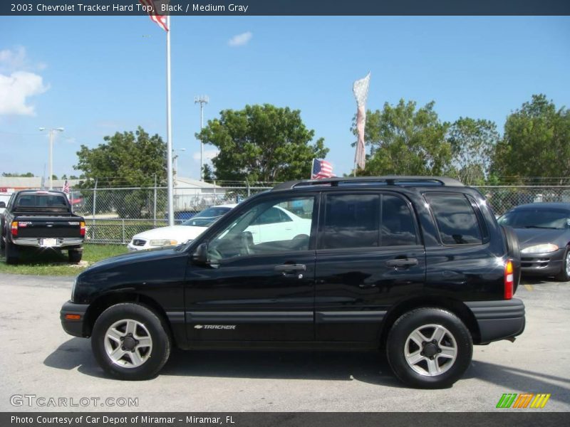 Black / Medium Gray 2003 Chevrolet Tracker Hard Top