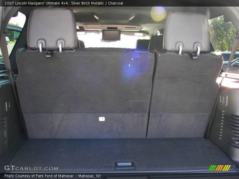 Silver Birch Metallic / Charcoal 2007 Lincoln Navigator Ultimate 4x4