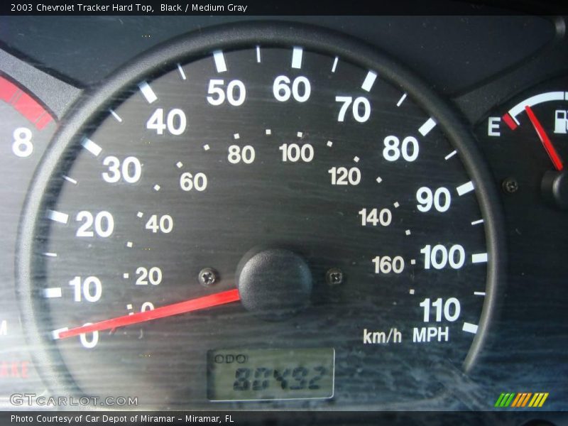 Black / Medium Gray 2003 Chevrolet Tracker Hard Top