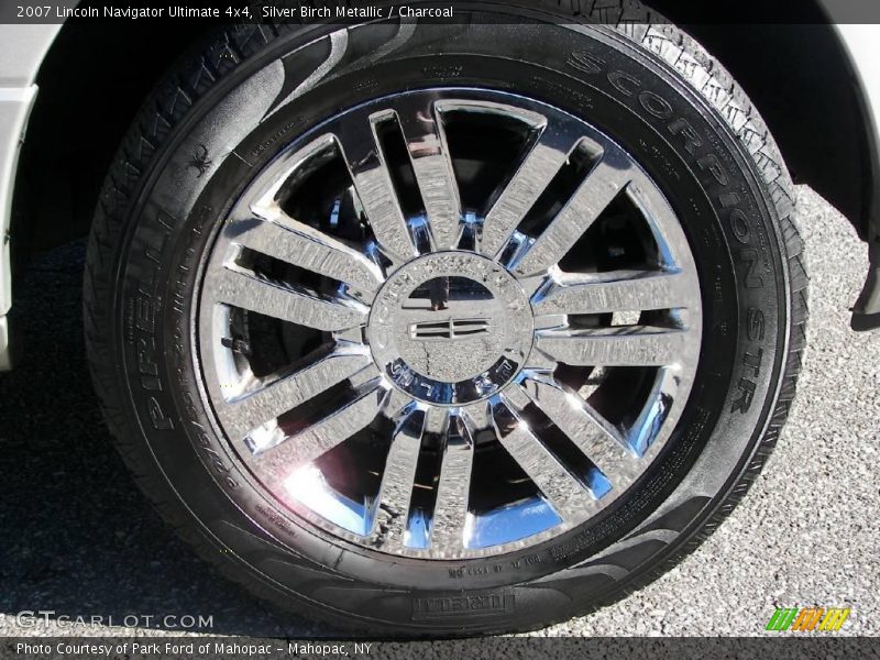 Silver Birch Metallic / Charcoal 2007 Lincoln Navigator Ultimate 4x4