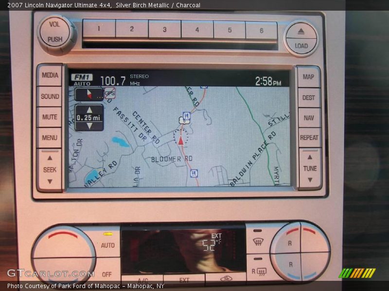Silver Birch Metallic / Charcoal 2007 Lincoln Navigator Ultimate 4x4