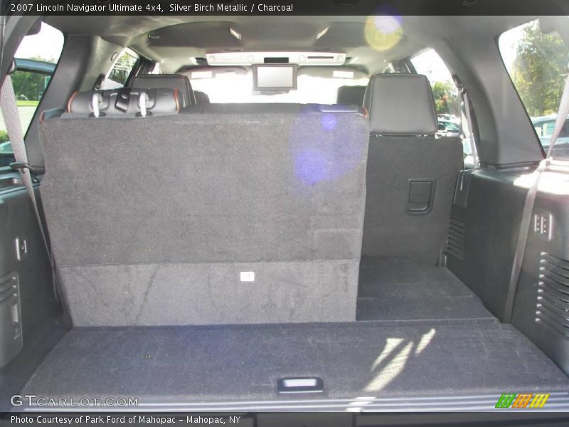 Silver Birch Metallic / Charcoal 2007 Lincoln Navigator Ultimate 4x4