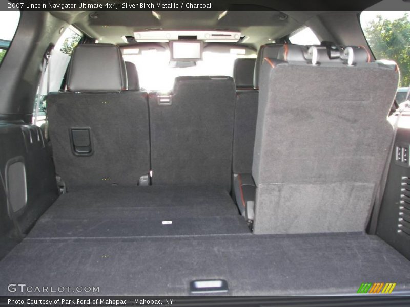 Silver Birch Metallic / Charcoal 2007 Lincoln Navigator Ultimate 4x4