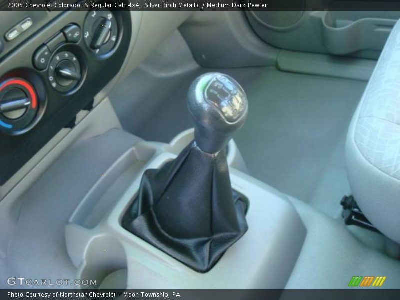 Silver Birch Metallic / Medium Dark Pewter 2005 Chevrolet Colorado LS Regular Cab 4x4