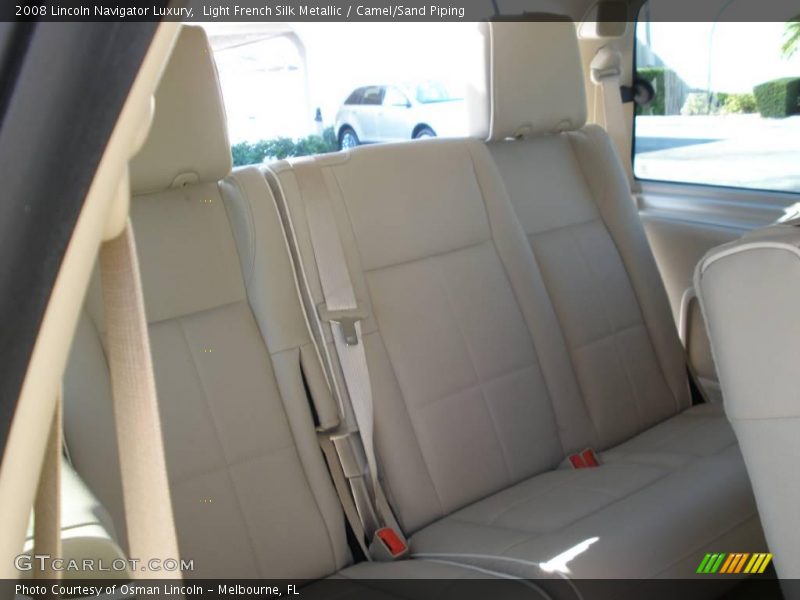 Light French Silk Metallic / Camel/Sand Piping 2008 Lincoln Navigator Luxury