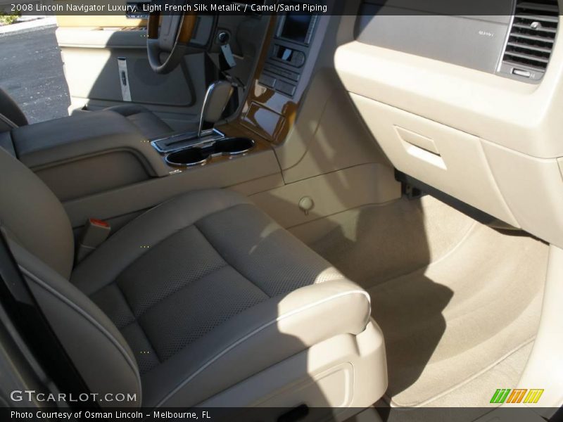 Light French Silk Metallic / Camel/Sand Piping 2008 Lincoln Navigator Luxury