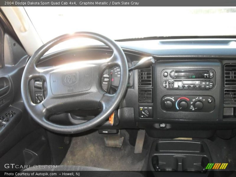Graphite Metallic / Dark Slate Gray 2004 Dodge Dakota Sport Quad Cab 4x4