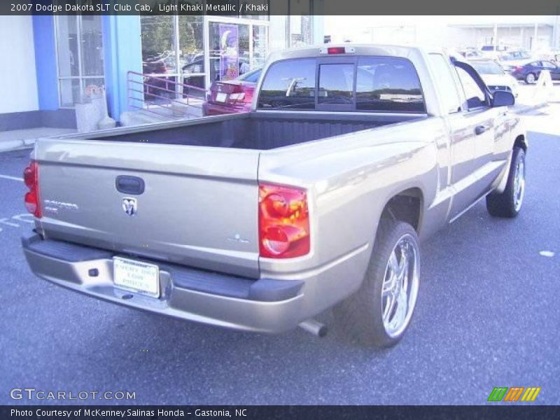 Light Khaki Metallic / Khaki 2007 Dodge Dakota SLT Club Cab