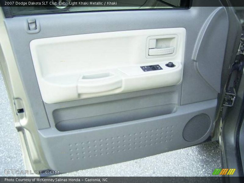 Light Khaki Metallic / Khaki 2007 Dodge Dakota SLT Club Cab