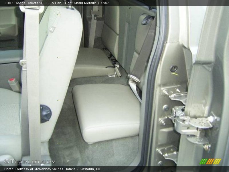 Light Khaki Metallic / Khaki 2007 Dodge Dakota SLT Club Cab