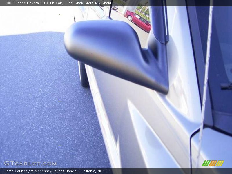 Light Khaki Metallic / Khaki 2007 Dodge Dakota SLT Club Cab