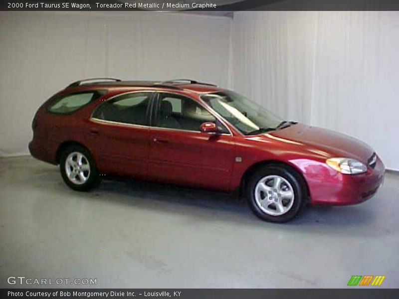 Toreador Red Metallic / Medium Graphite 2000 Ford Taurus SE Wagon