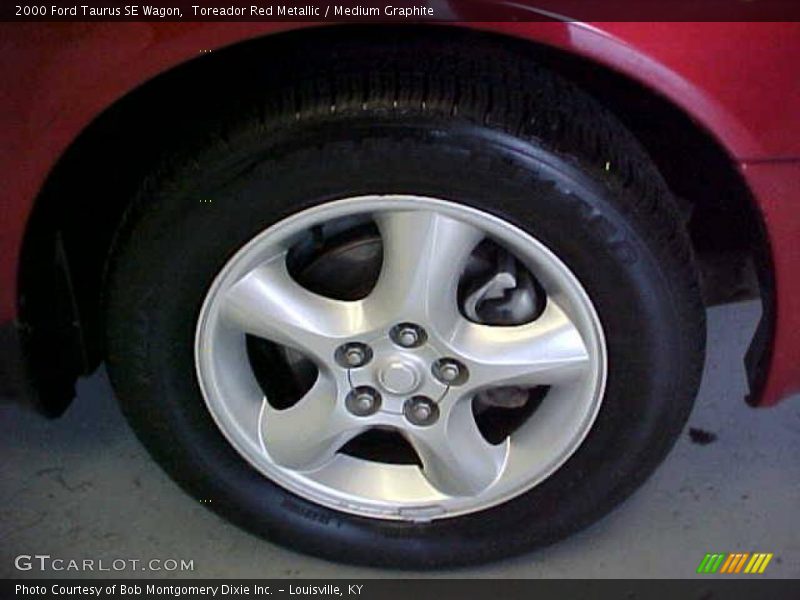 Toreador Red Metallic / Medium Graphite 2000 Ford Taurus SE Wagon