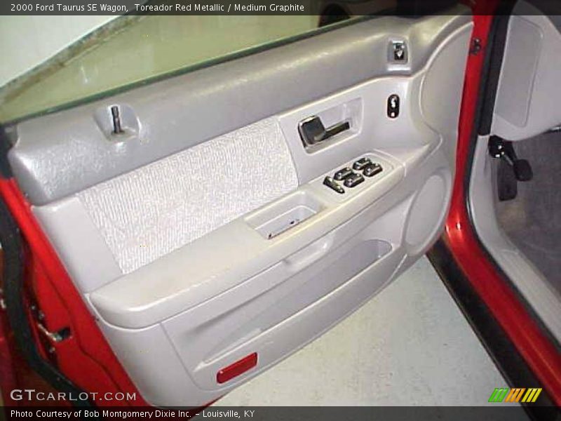 Toreador Red Metallic / Medium Graphite 2000 Ford Taurus SE Wagon