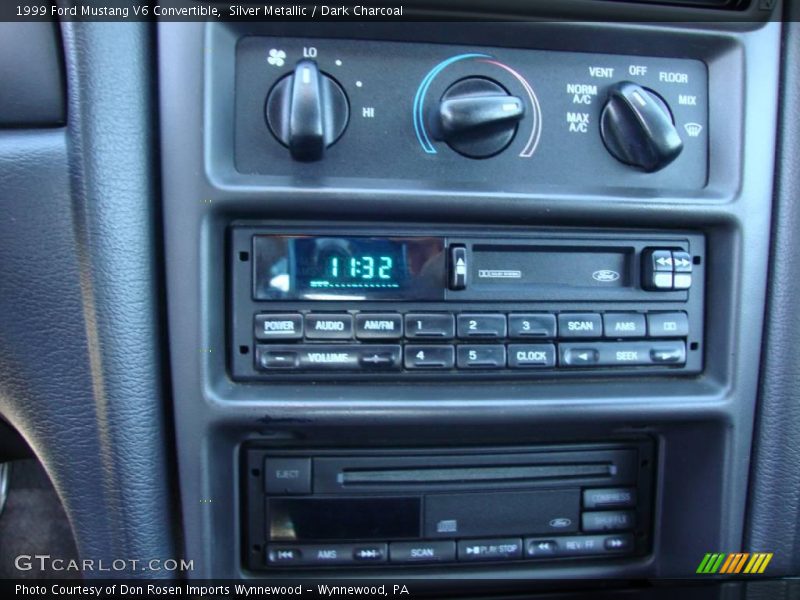 Silver Metallic / Dark Charcoal 1999 Ford Mustang V6 Convertible