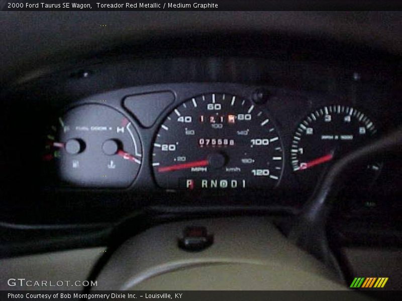 Toreador Red Metallic / Medium Graphite 2000 Ford Taurus SE Wagon