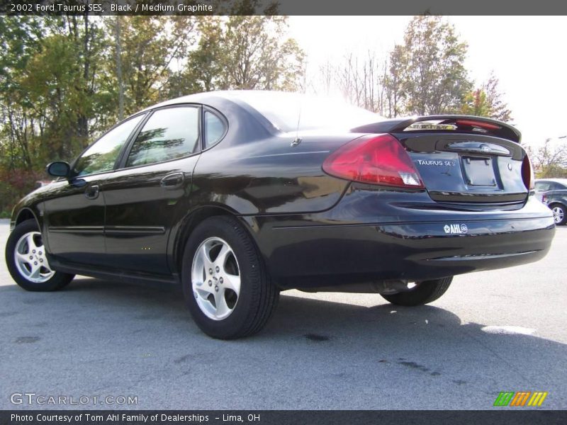 Black / Medium Graphite 2002 Ford Taurus SES