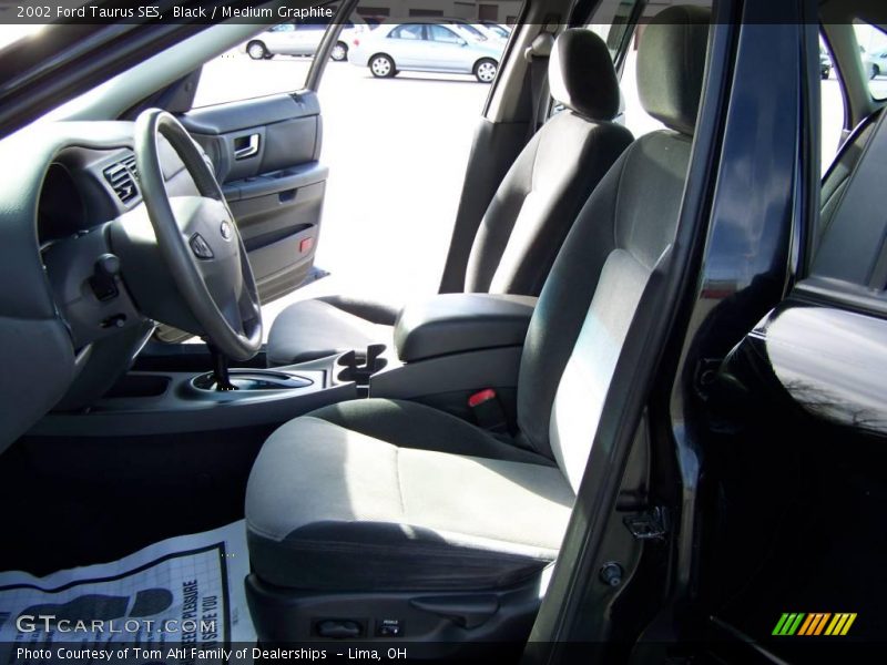 Black / Medium Graphite 2002 Ford Taurus SES