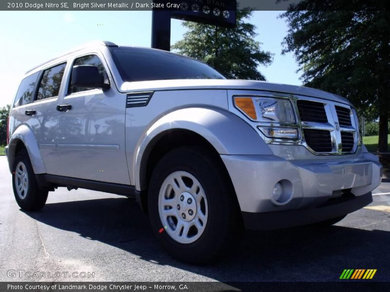 Bright Silver Metallic / Dark Slate Gray 2010 Dodge Nitro SE