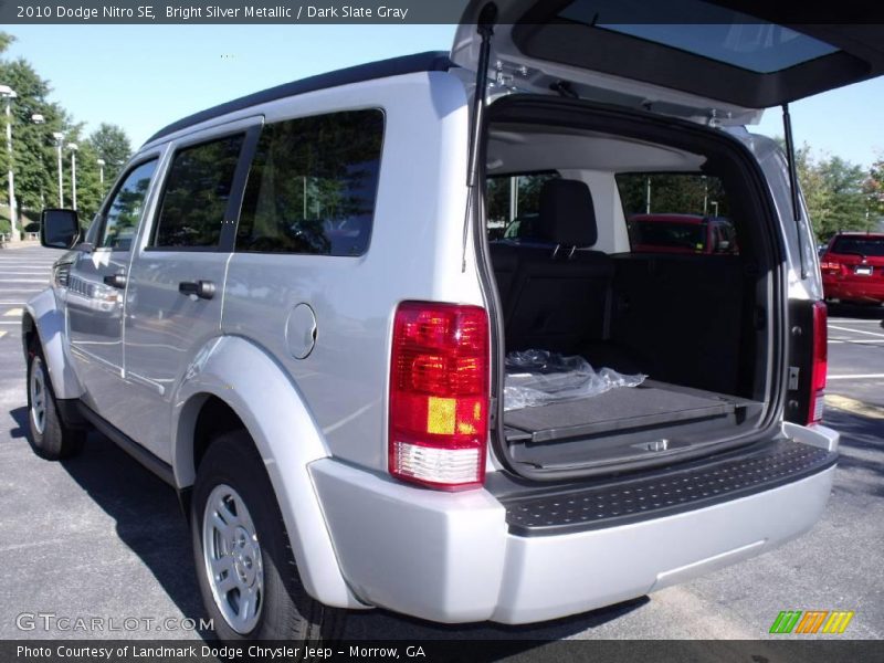 Bright Silver Metallic / Dark Slate Gray 2010 Dodge Nitro SE