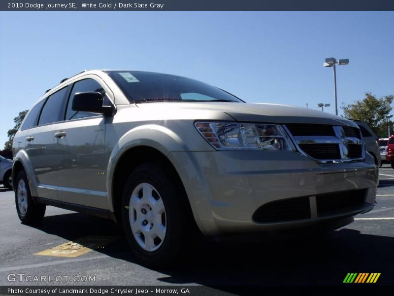 White Gold / Dark Slate Gray 2010 Dodge Journey SE