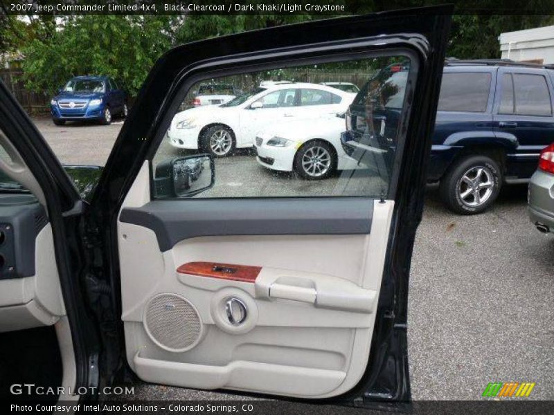 Black Clearcoat / Dark Khaki/Light Graystone 2007 Jeep Commander Limited 4x4