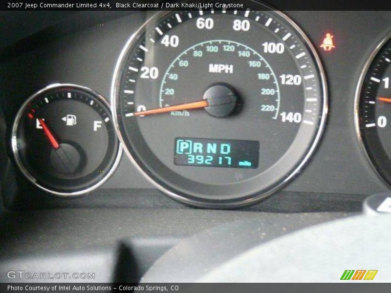 Black Clearcoat / Dark Khaki/Light Graystone 2007 Jeep Commander Limited 4x4