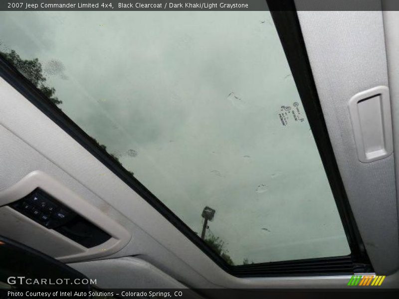 Black Clearcoat / Dark Khaki/Light Graystone 2007 Jeep Commander Limited 4x4