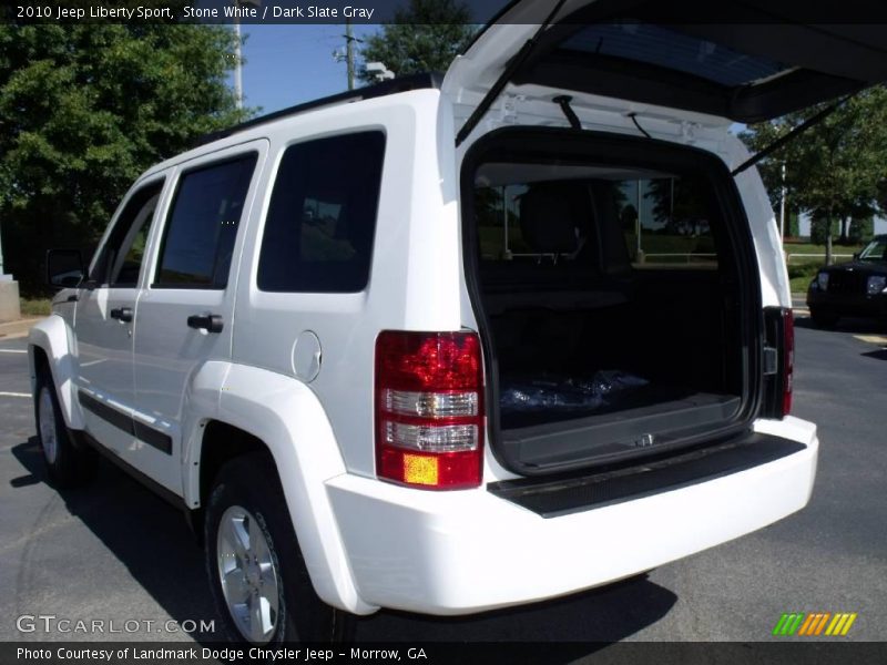 Stone White / Dark Slate Gray 2010 Jeep Liberty Sport