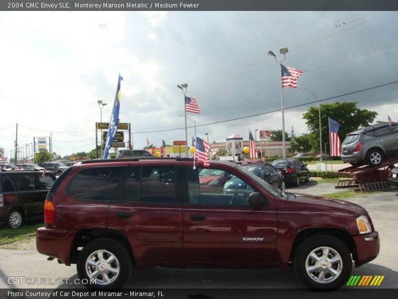 Monterey Maroon Metallic / Medium Pewter 2004 GMC Envoy SLE
