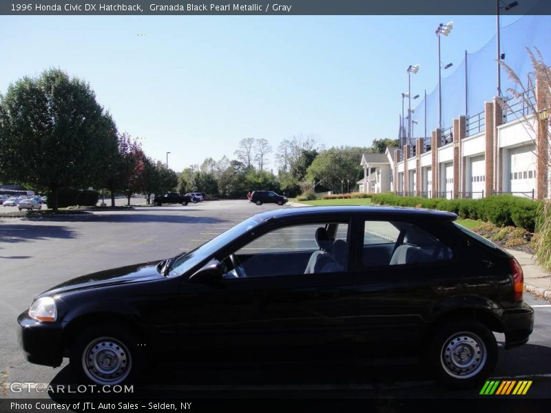 Granada Black Pearl Metallic / Gray 1996 Honda Civic DX Hatchback