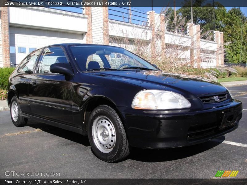 Granada Black Pearl Metallic / Gray 1996 Honda Civic DX Hatchback