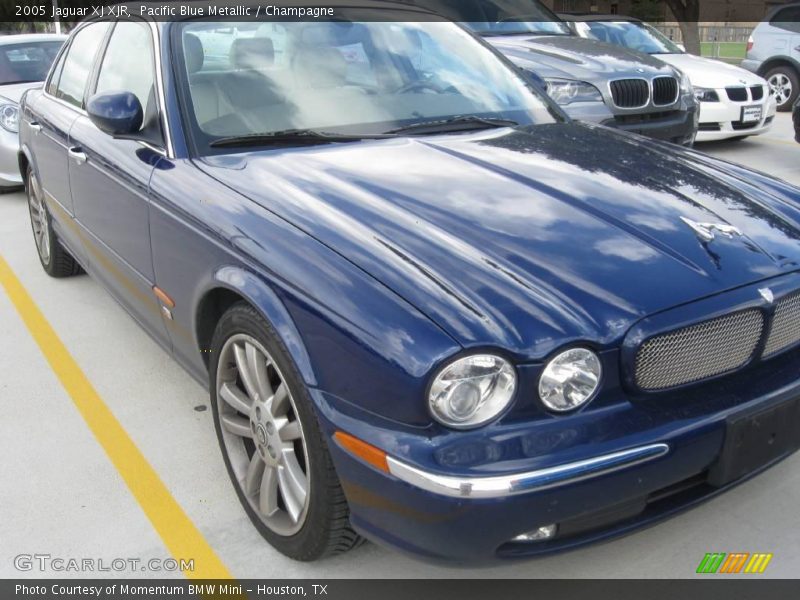 Pacific Blue Metallic / Champagne 2005 Jaguar XJ XJR
