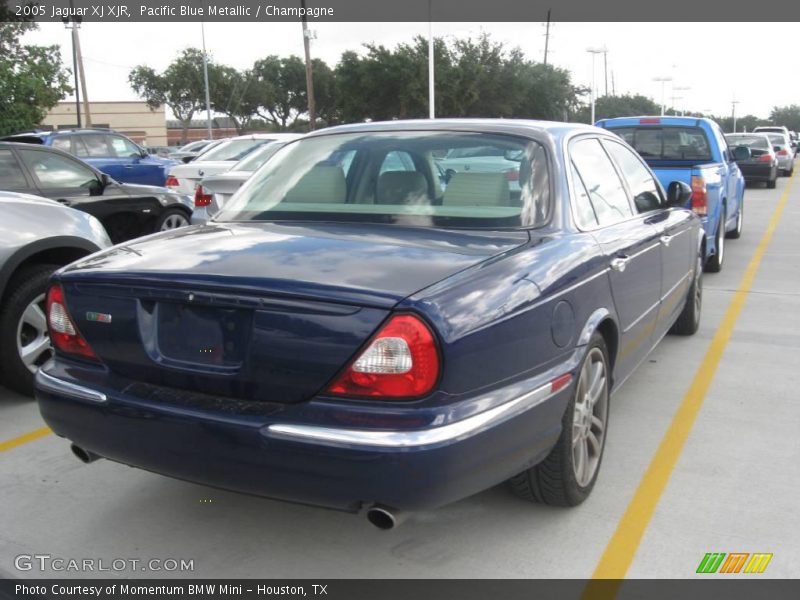 Pacific Blue Metallic / Champagne 2005 Jaguar XJ XJR