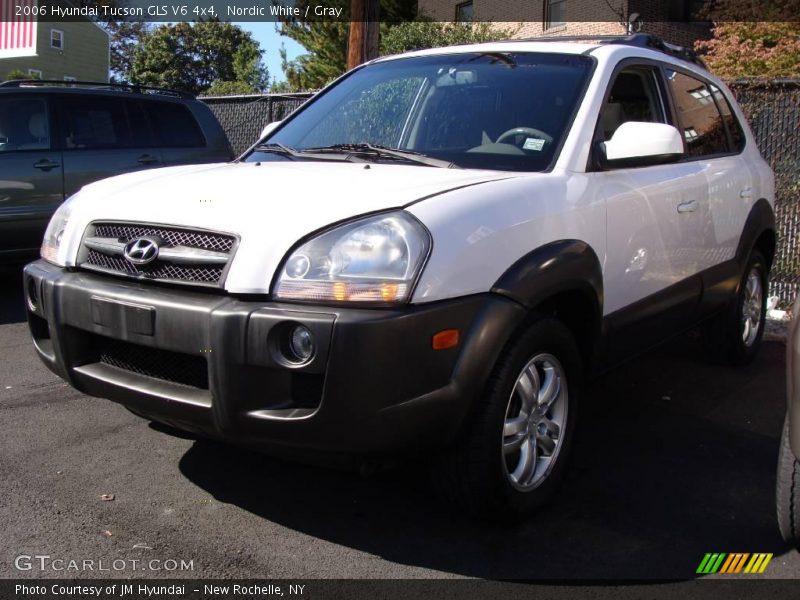 Nordic White / Gray 2006 Hyundai Tucson GLS V6 4x4
