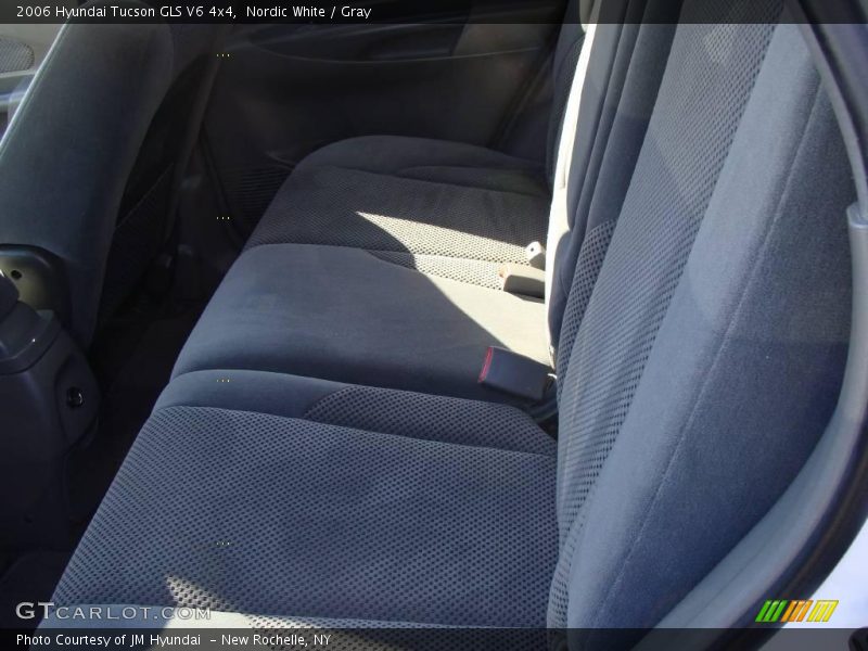 Nordic White / Gray 2006 Hyundai Tucson GLS V6 4x4